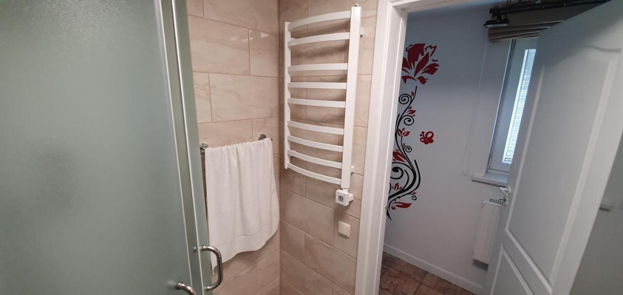 Aparthotel 3 ,, Cosy House Studio" & Parking Kaunas Exterior foto